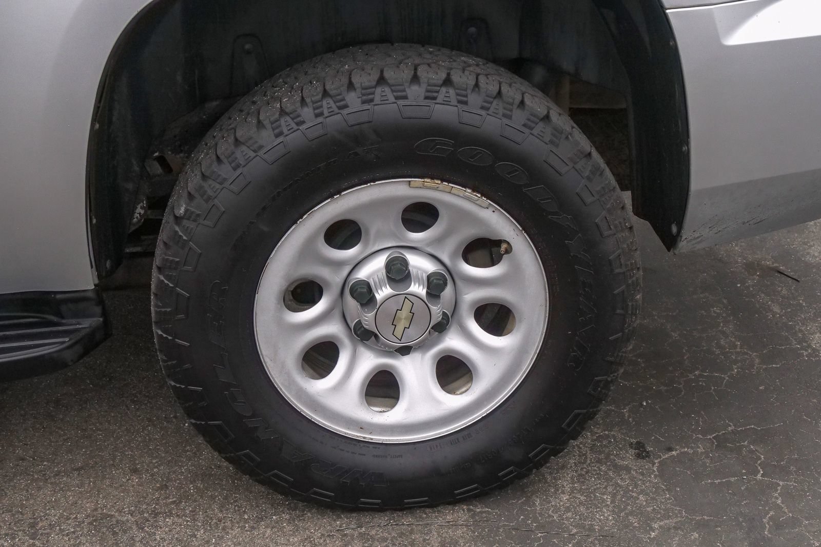 Used 2012 Chevrolet Tahoe 4WD image 6
