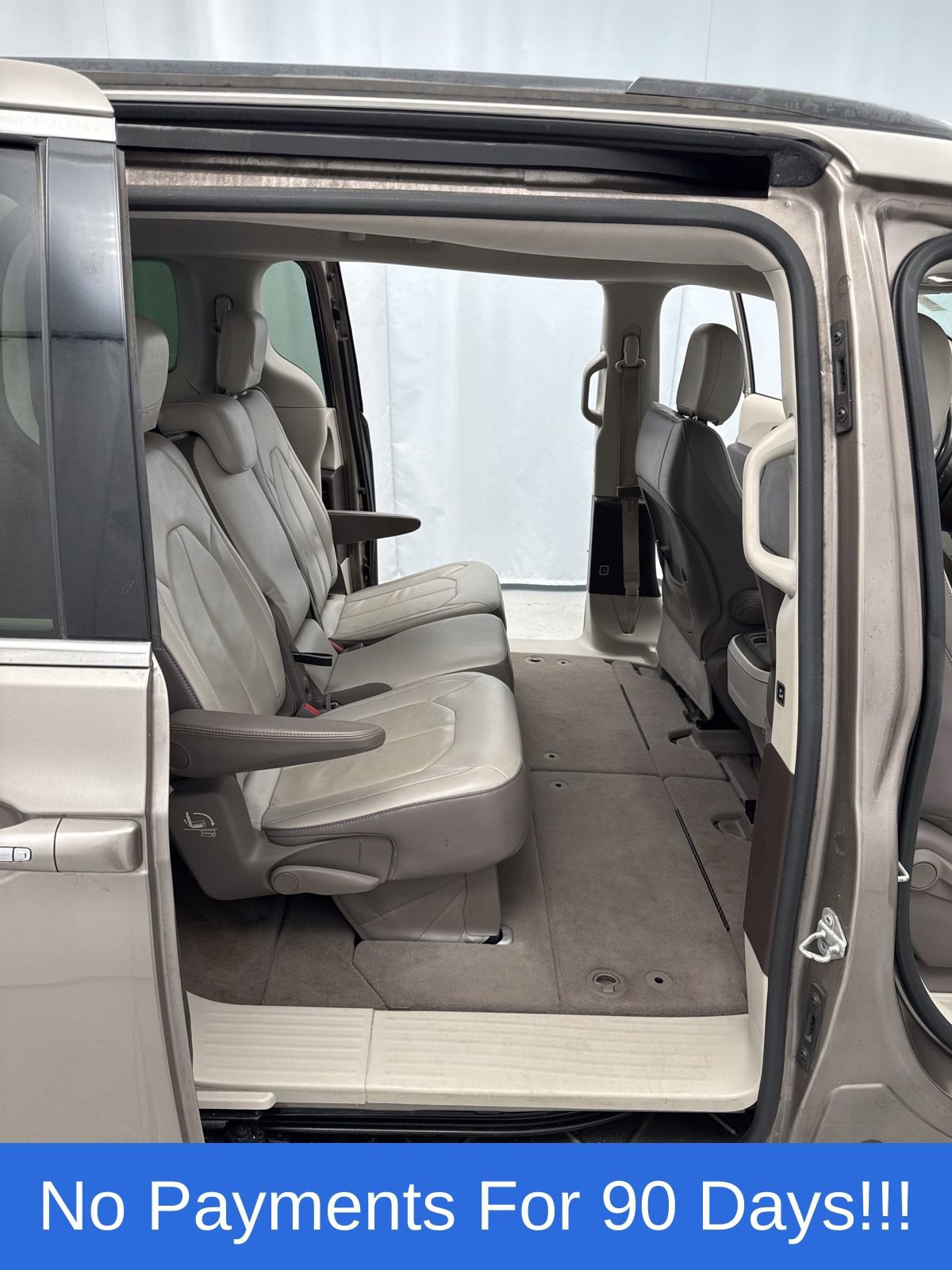 Certified 2017 Chrysler Pacifica Touring-L image 28