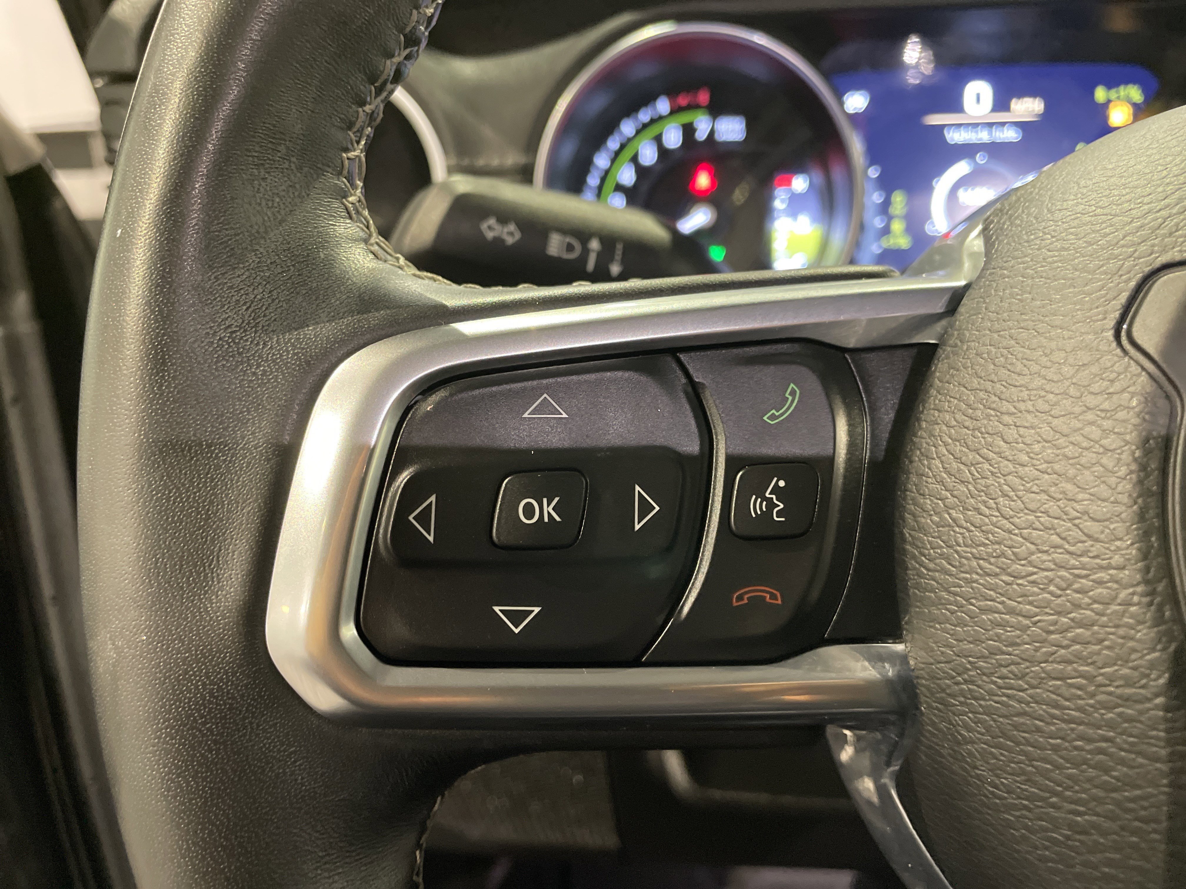 Used 2022 Jeep Wrangler Unlimited Sahara w/ Cold Weather Group image 19