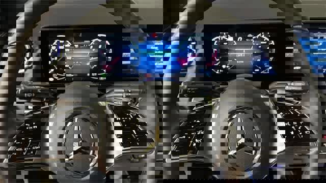 Used 2025 Mercedes-Benz GLA 250 4MATIC image 16