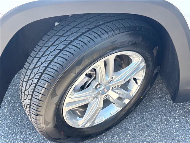 Used 2024 GMC Terrain SLE AWD/4WD image 24