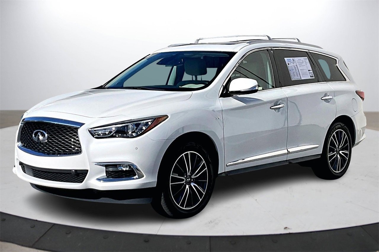Used 2017 INFINITI QX60 Luxe w/ Deluxe Technology Package image 4