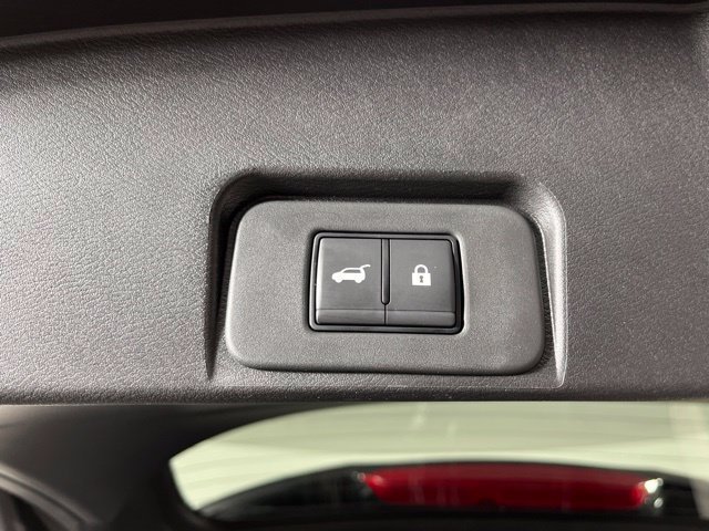 Certified 2026 Nissan Rogue SV FWD image 46