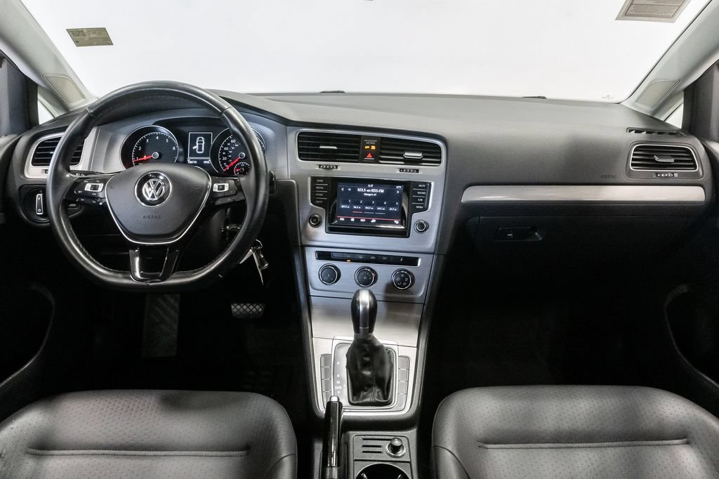 Used 2015 Volkswagen Golf S FWD image 22