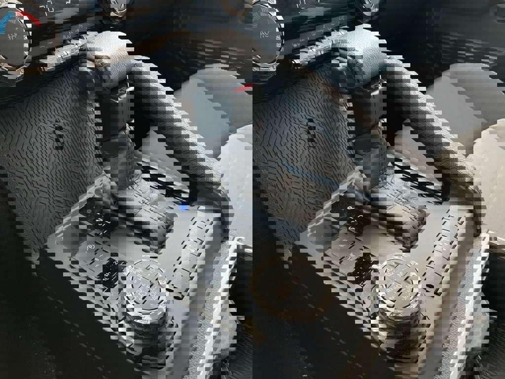 Certified 2025 Toyota Tacoma TRD Off-Road image 21