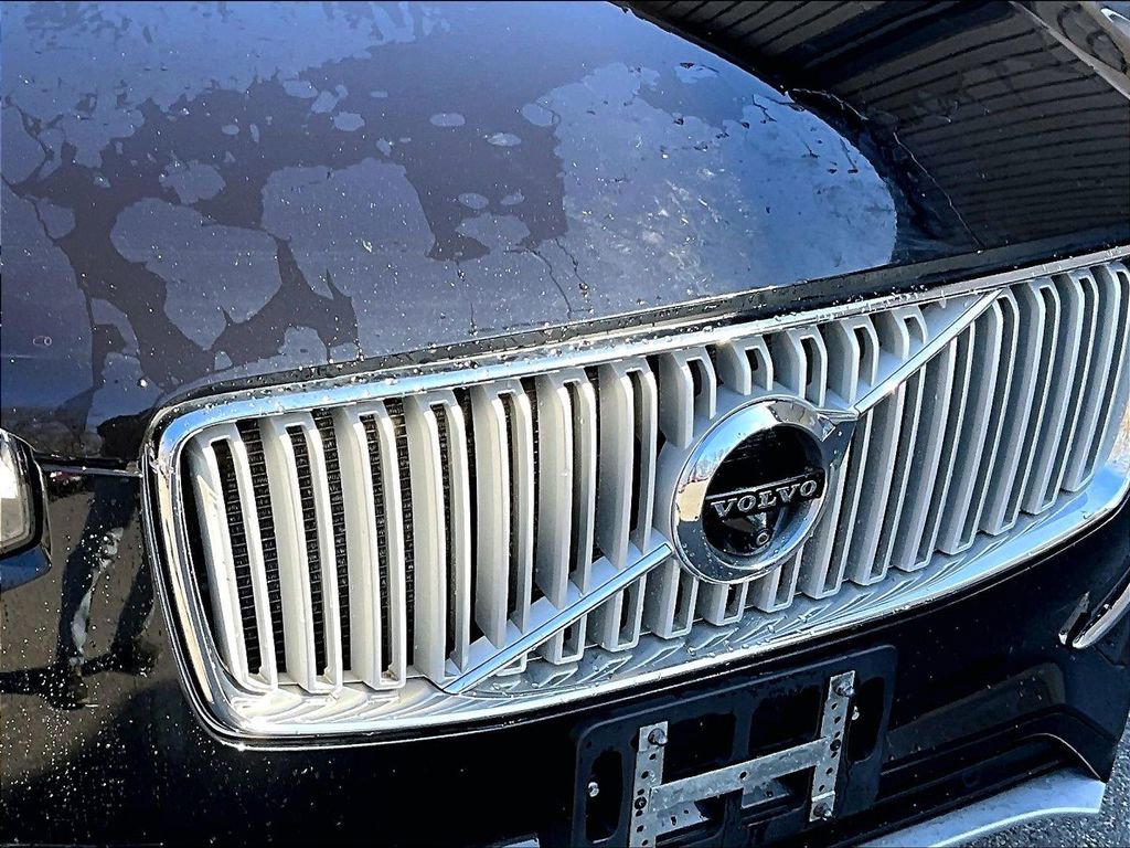 Used 2017 Volvo XC90 T6 Inscription w/ Vision Package image 25