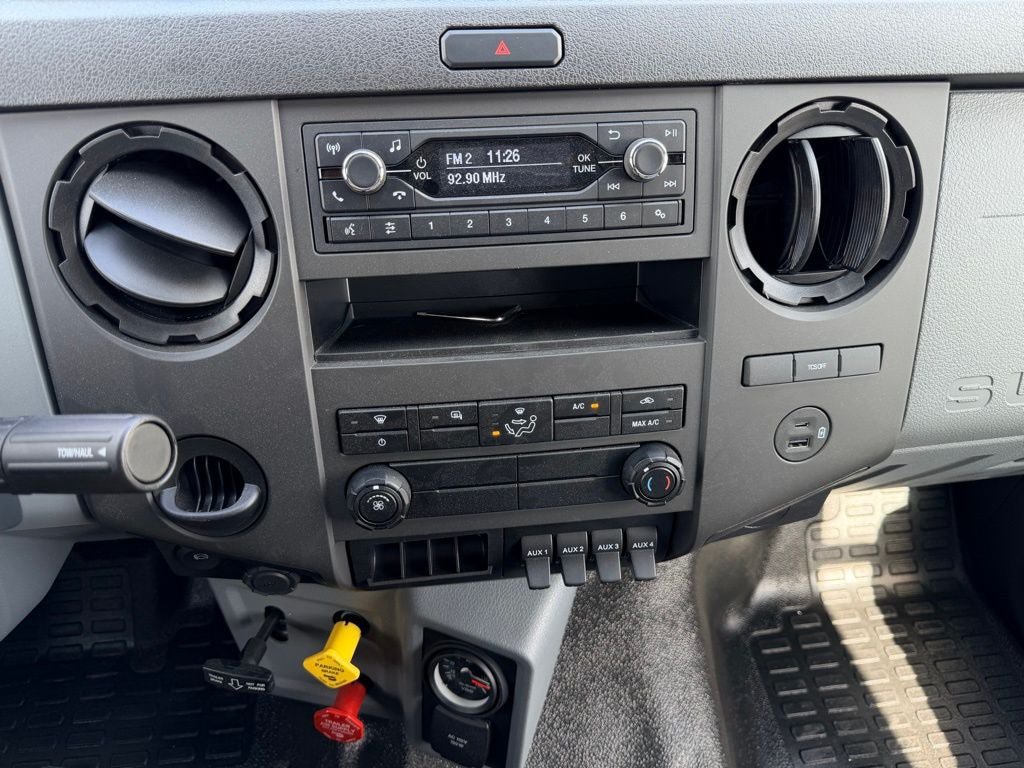 New 2027 Ford F750 2WD Regular Cab Super Duty image 21