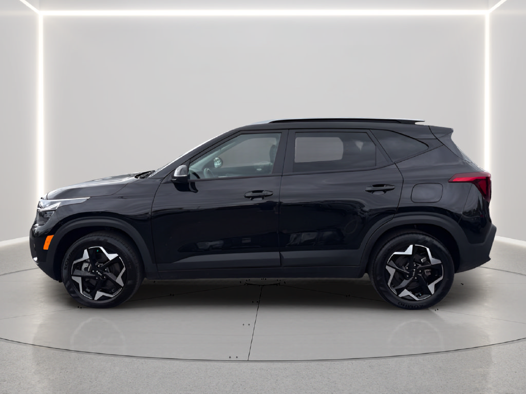 Certified 2025 Kia Seltos S AWD/4WD image 10