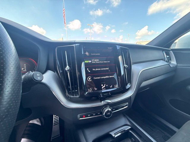 Used 2019 Volvo XC60 T8 R-Design w/ Advanced Package AWD/4WD image 18