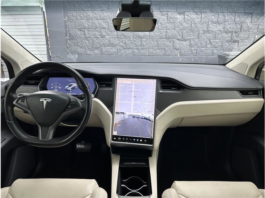 Used 2018 Tesla Model X 100D image 19