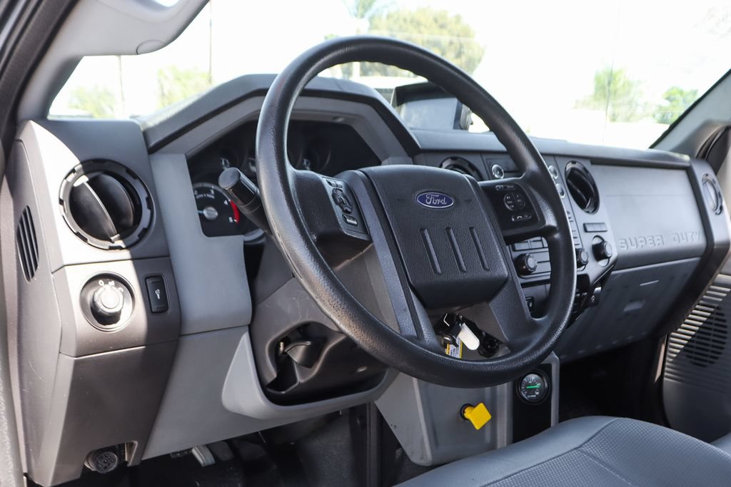 Used 2017 Ford F750 2WD Regular Cab Super Duty image 22