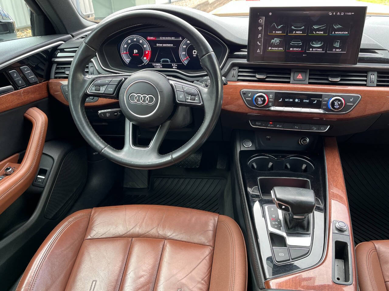 Used 2020 Audi A4 2.0T allroad Premium Plus AWD/4WD image 16