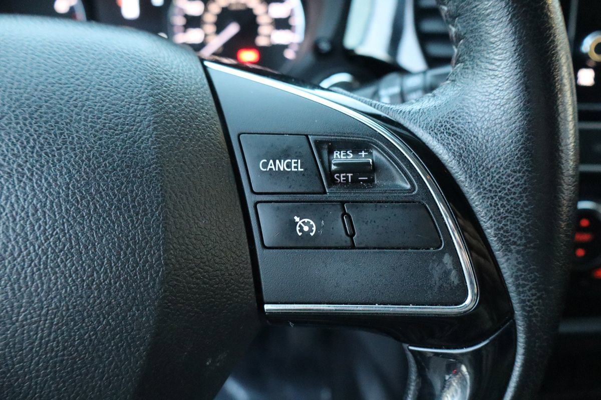 Used 2019 Mitsubishi Outlander SE image 18