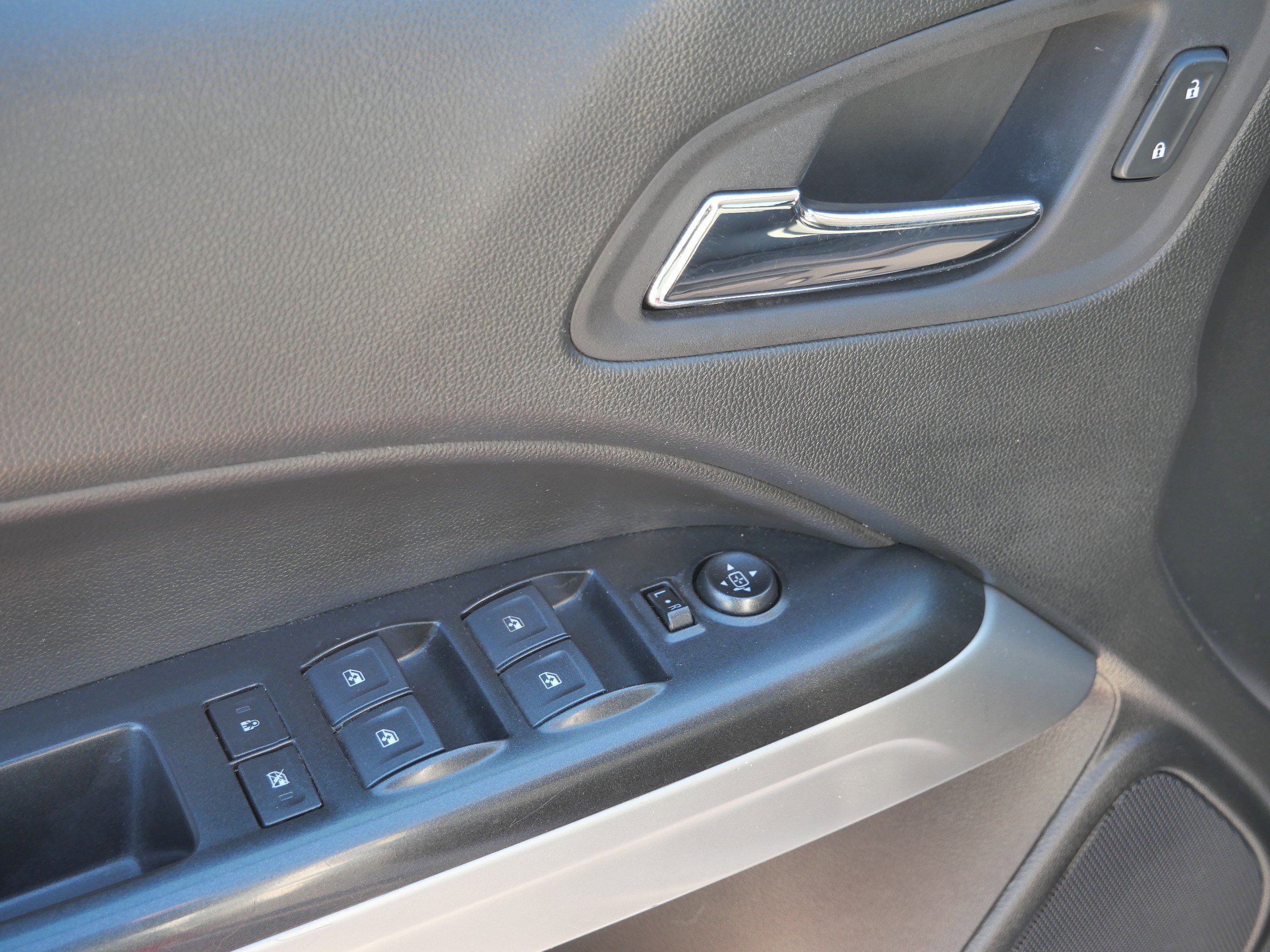 Used 2021 Chevrolet Colorado LT w/ Safety Package image 19