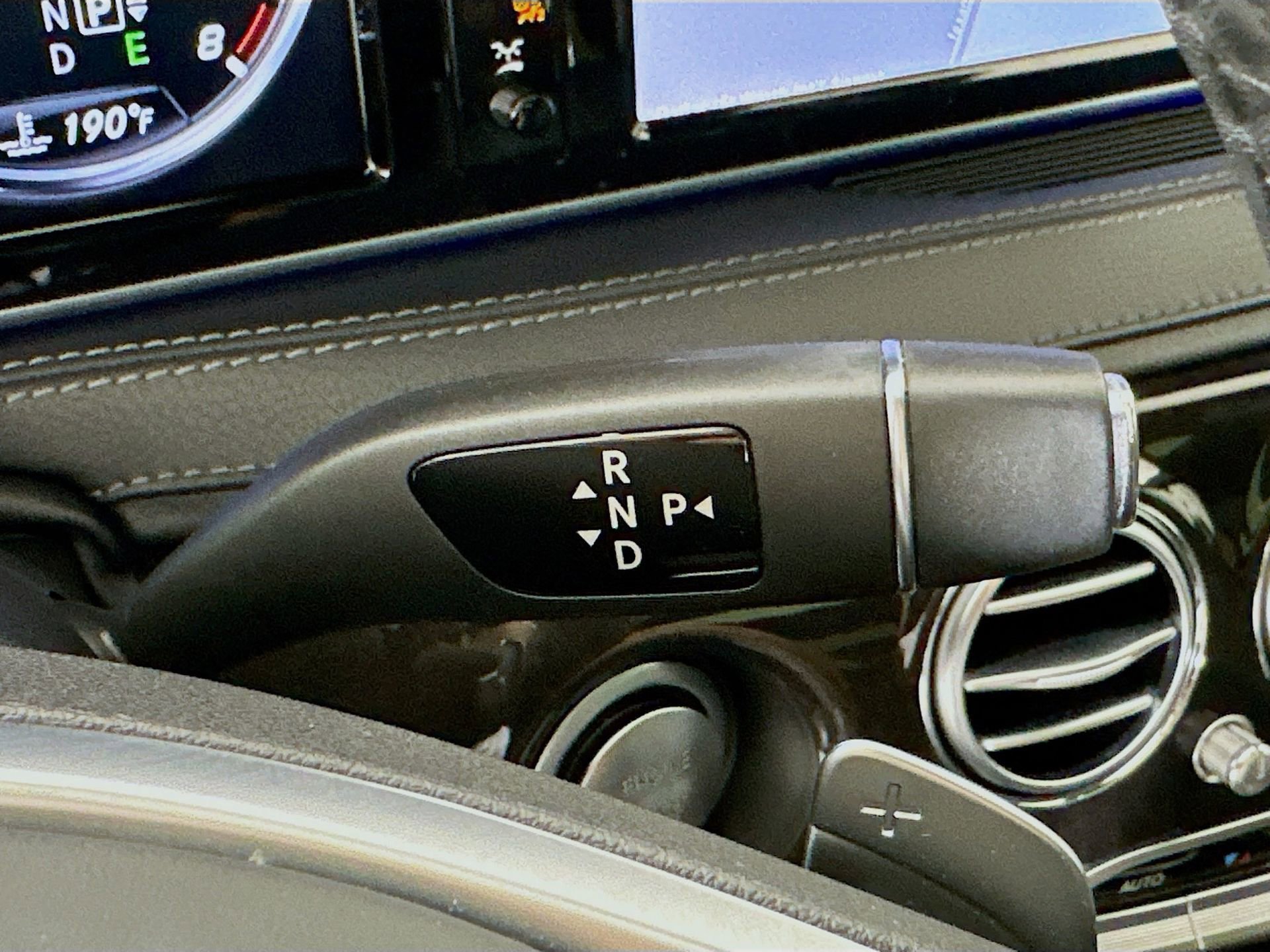 Used 2017 Mercedes-Benz S 550 Sedan image 18