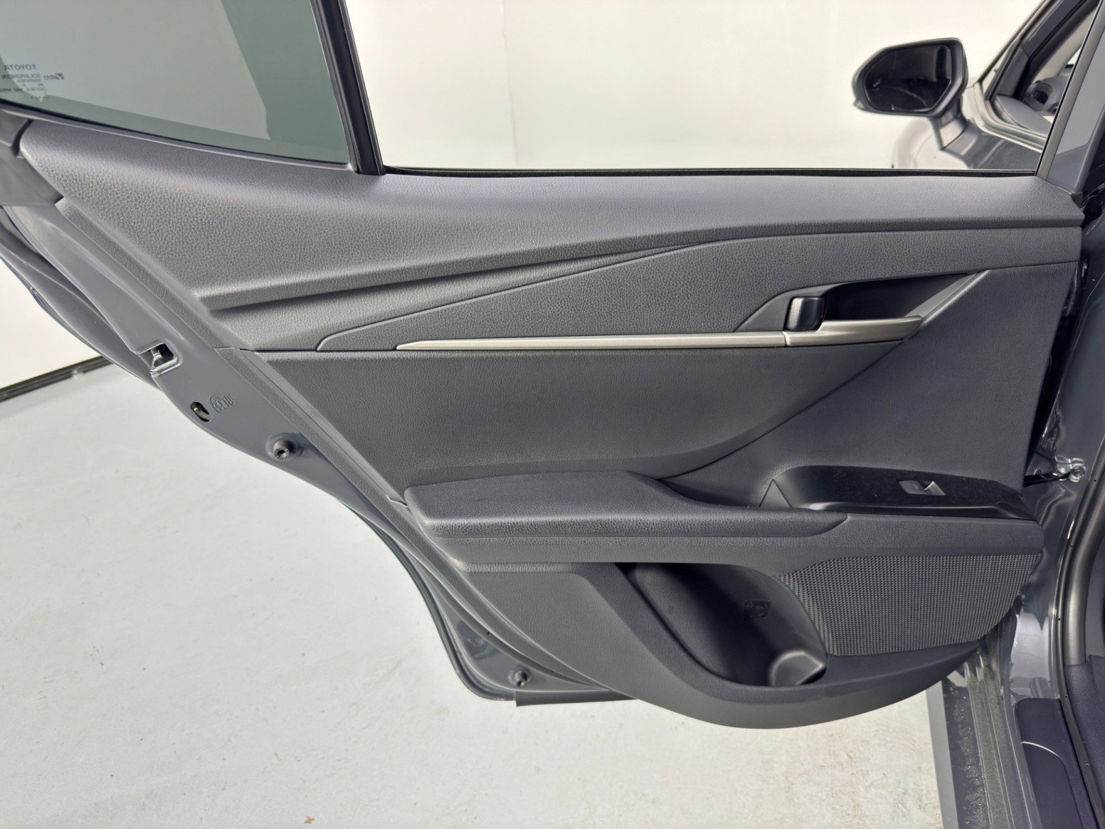 Used 2025 Toyota Camry LE image 39