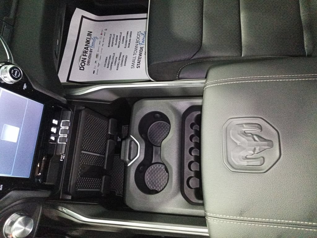New 2026 RAM 1500 Laramie AWD/4WD image 26