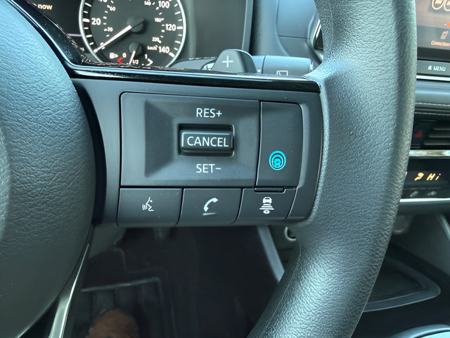 Used 2021 Nissan Rogue SV AWD/4WD image 16