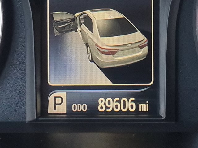 Used 2017 Toyota Camry SE FWD image 20