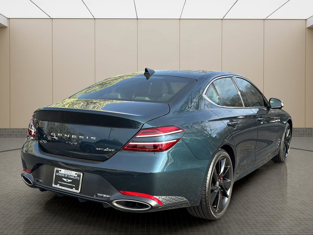 Used 2023 Genesis G70 3.3T w/ Sport Prestige Package image 5