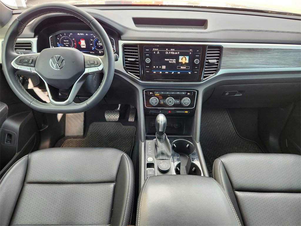 Used 2023 Volkswagen Atlas Cross Sport SE w/ Black Wheel Package image 10