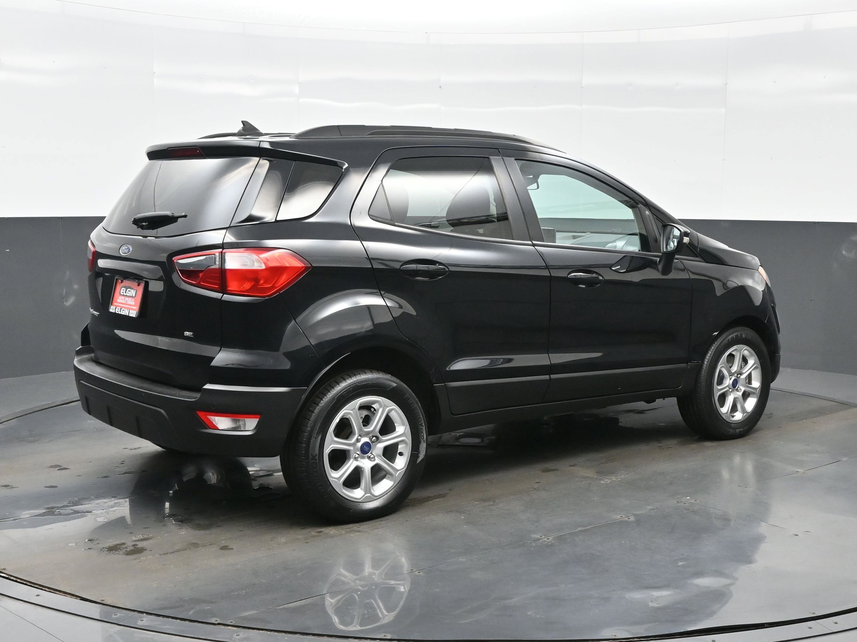 Used 2021 Ford EcoSport SE image 6