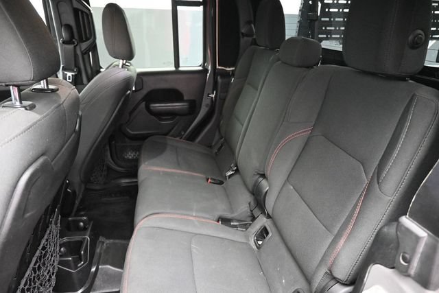 Used 2020 Jeep Gladiator Rubicon AWD/4WD image 18