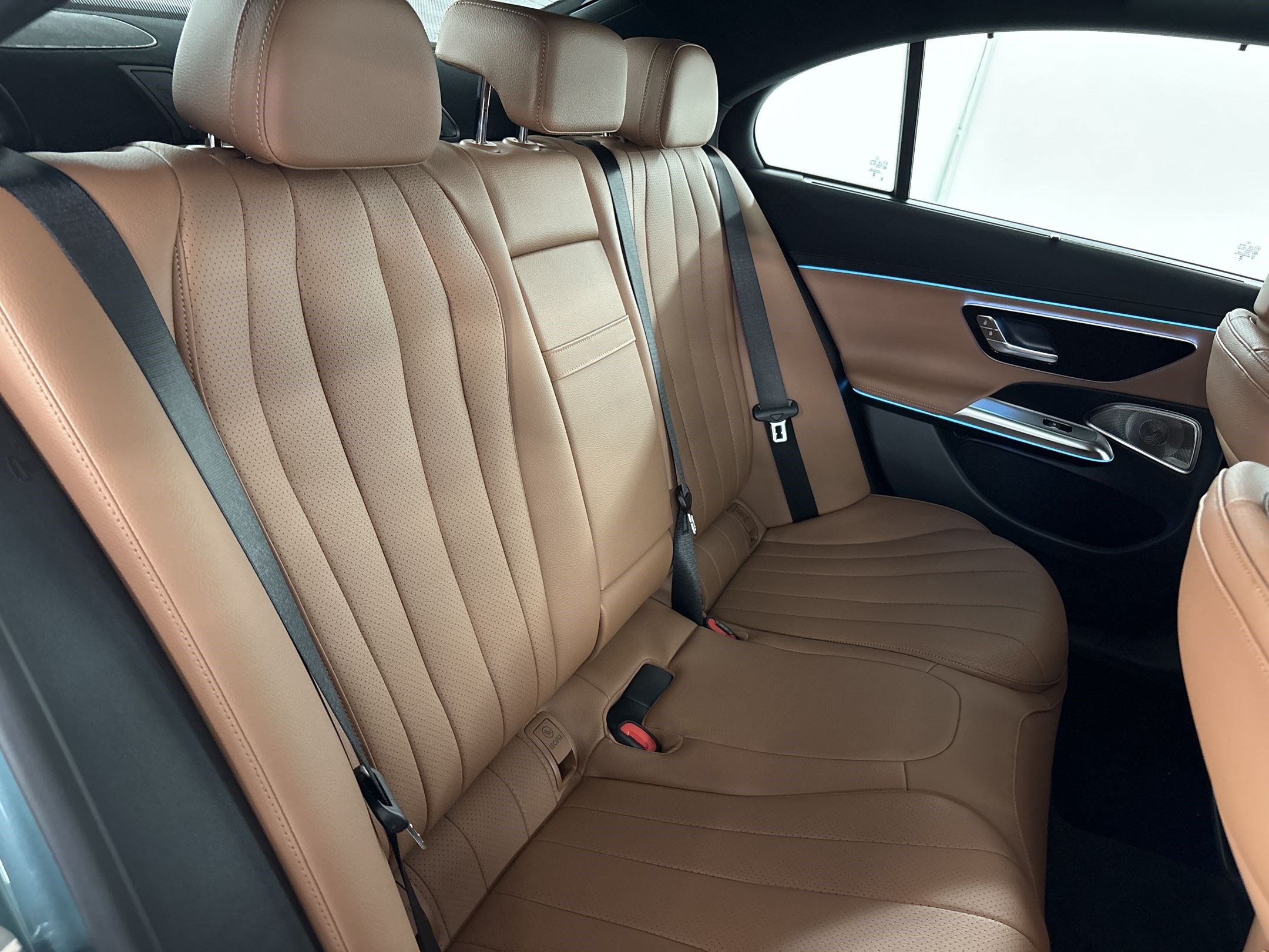 New 2026 Mercedes-Benz E 450 4MATIC Sedan image 30