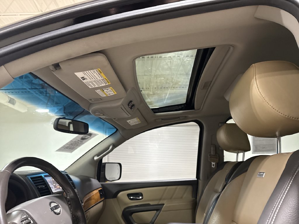 Used 2015 Nissan Armada Platinum w/ Platinum Reserve Package AWD/4WD image 20