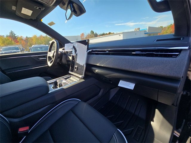 New 2026 GMC Sierra EV Elevation image 30