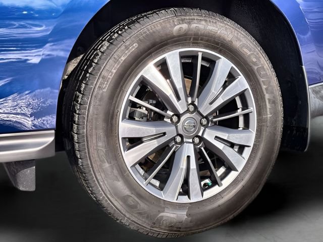 Used 2020 Nissan Pathfinder SV w/ Cargo Package image 17