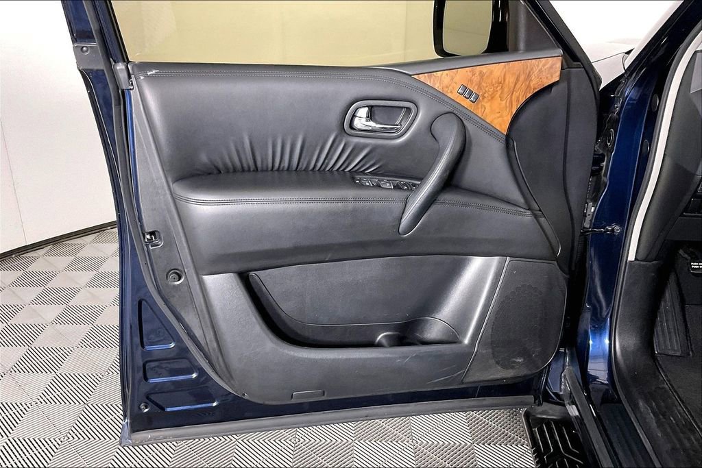 Used 2023 Nissan Armada SL w/ Captain's Chairs Package image 25