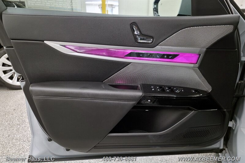 Used 2023 BMW 740i RWD image 16