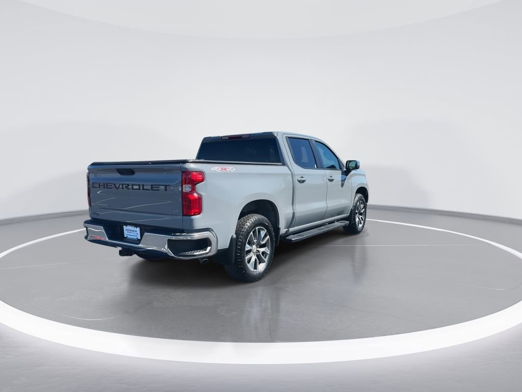 Used 2024 Chevrolet Silverado 1500 LT AWD/4WD image 8
