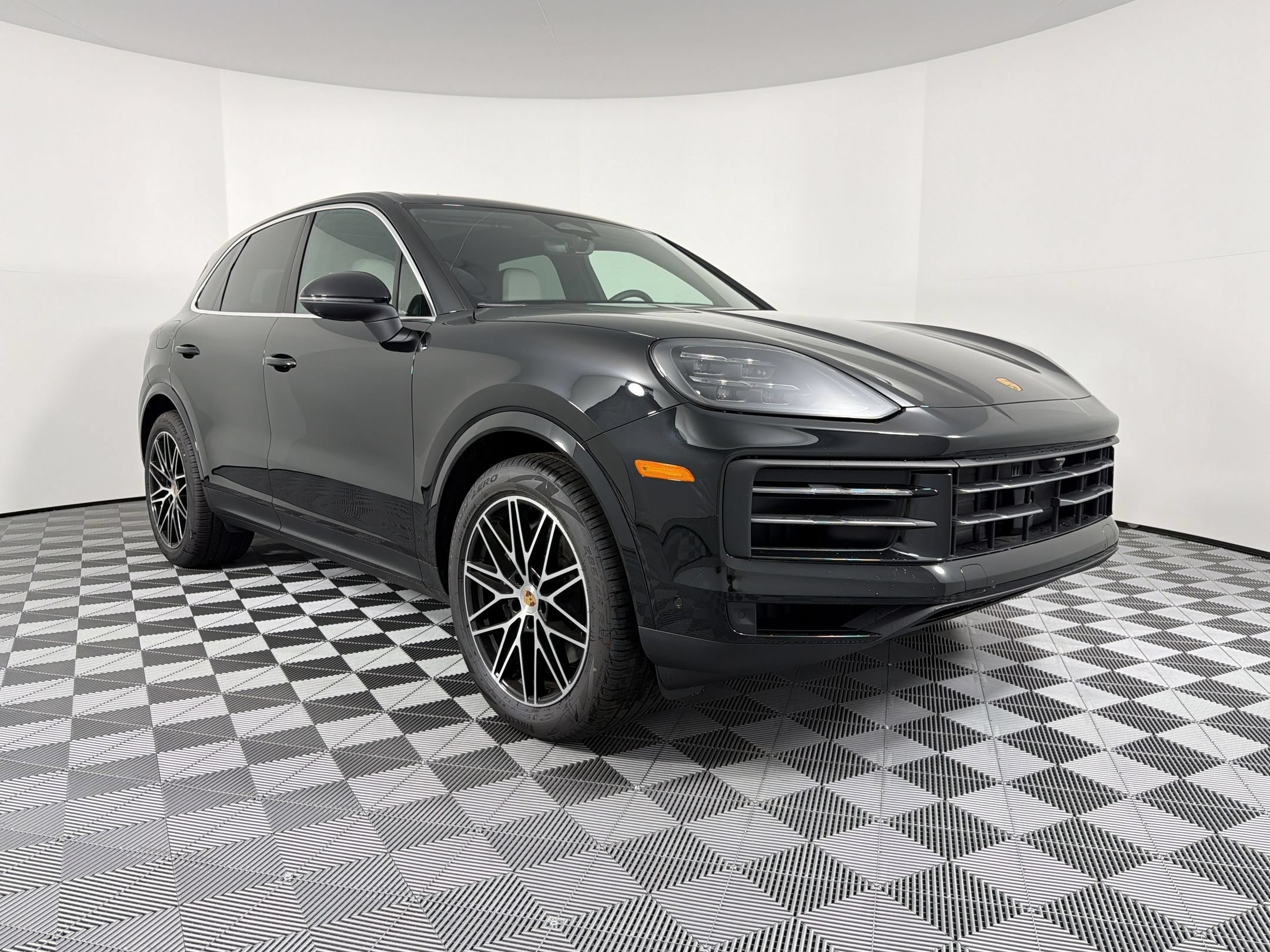 Certified 2026 Porsche Cayenne AWD/4WD image 12