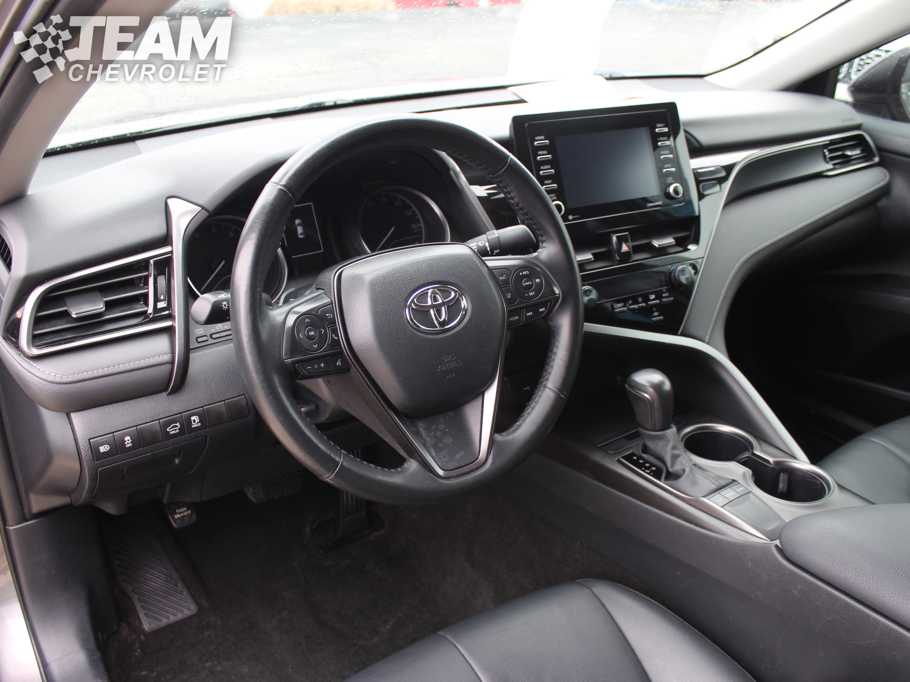 Used 2024 Toyota Camry SE image 12