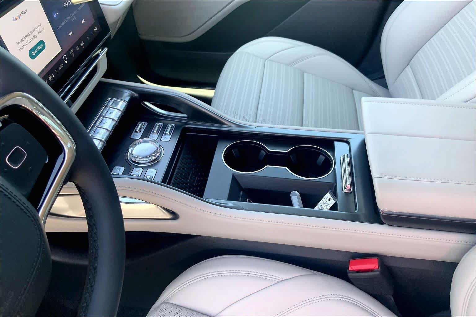 New 2026 Lincoln Nautilus Reserve w/ Jet Appearance Package AWD/4WD image 7
