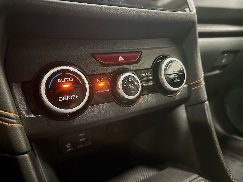 Used 2021 Subaru Crosstrek 2.0i Premium w/ Moonroof Package image 18