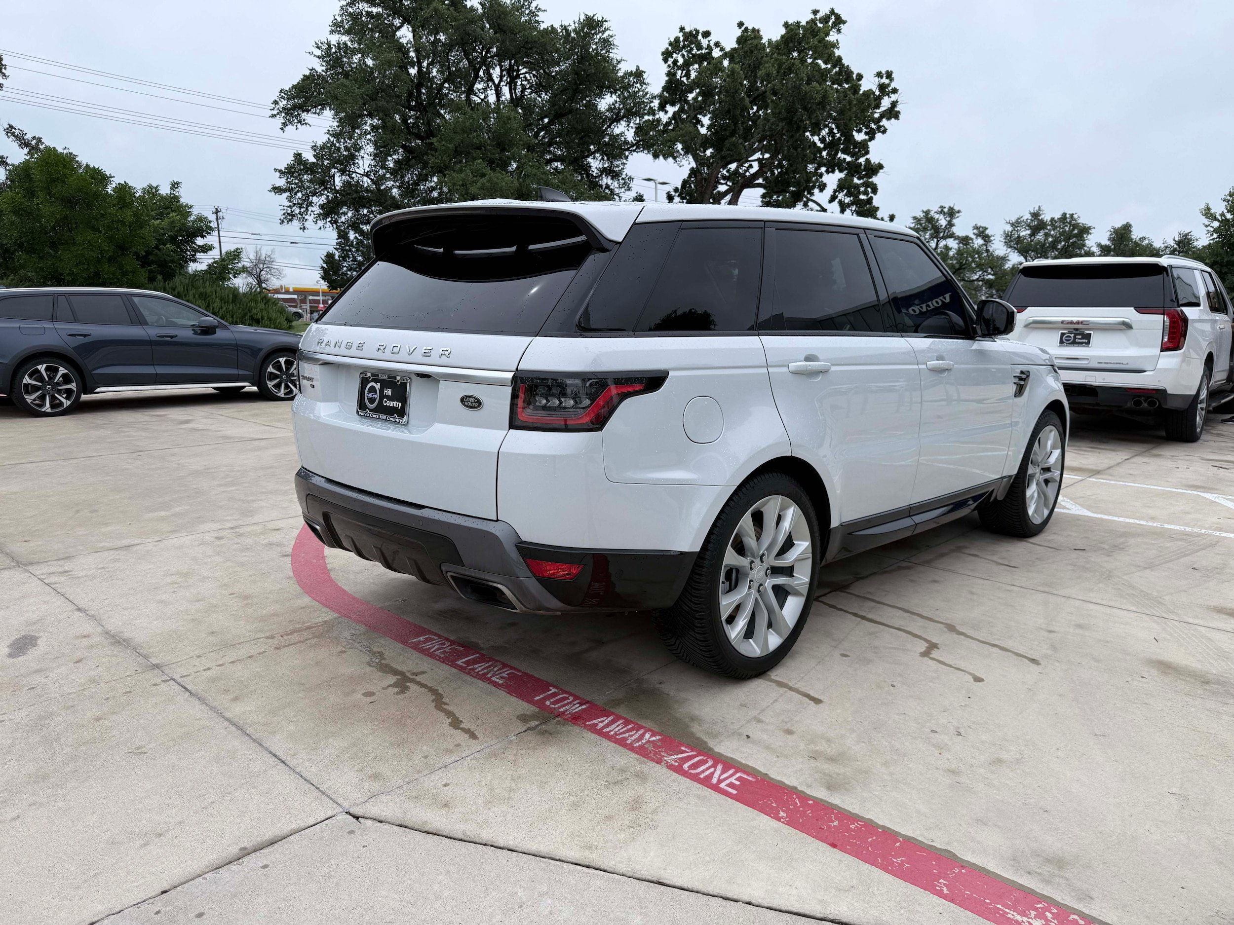 Used 2020 Land Rover Range Rover Sport HSE AWD/4WD image 6