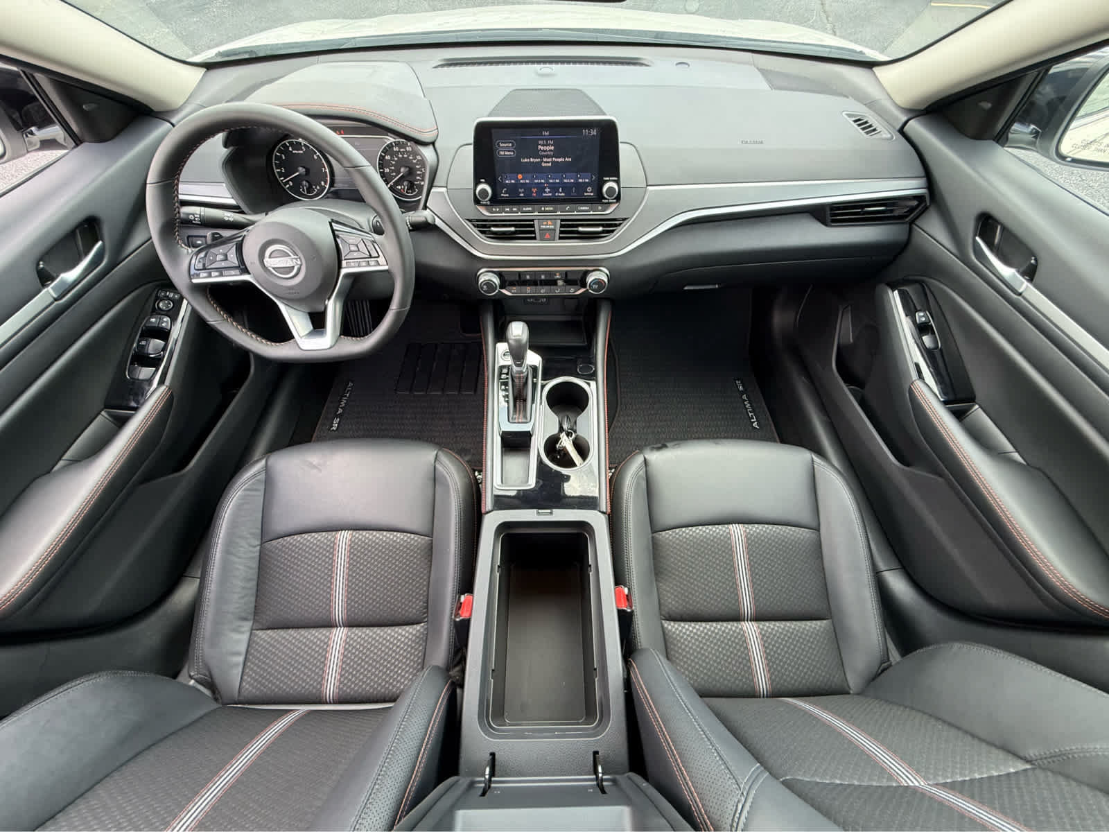 Used 2025 Nissan Altima 2.5 SR FWD image 17