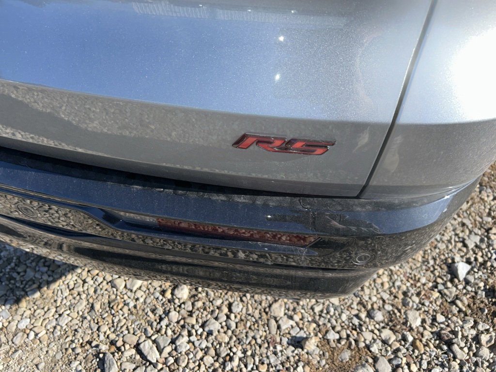 Used 2024 Chevrolet Traverse RS image 34