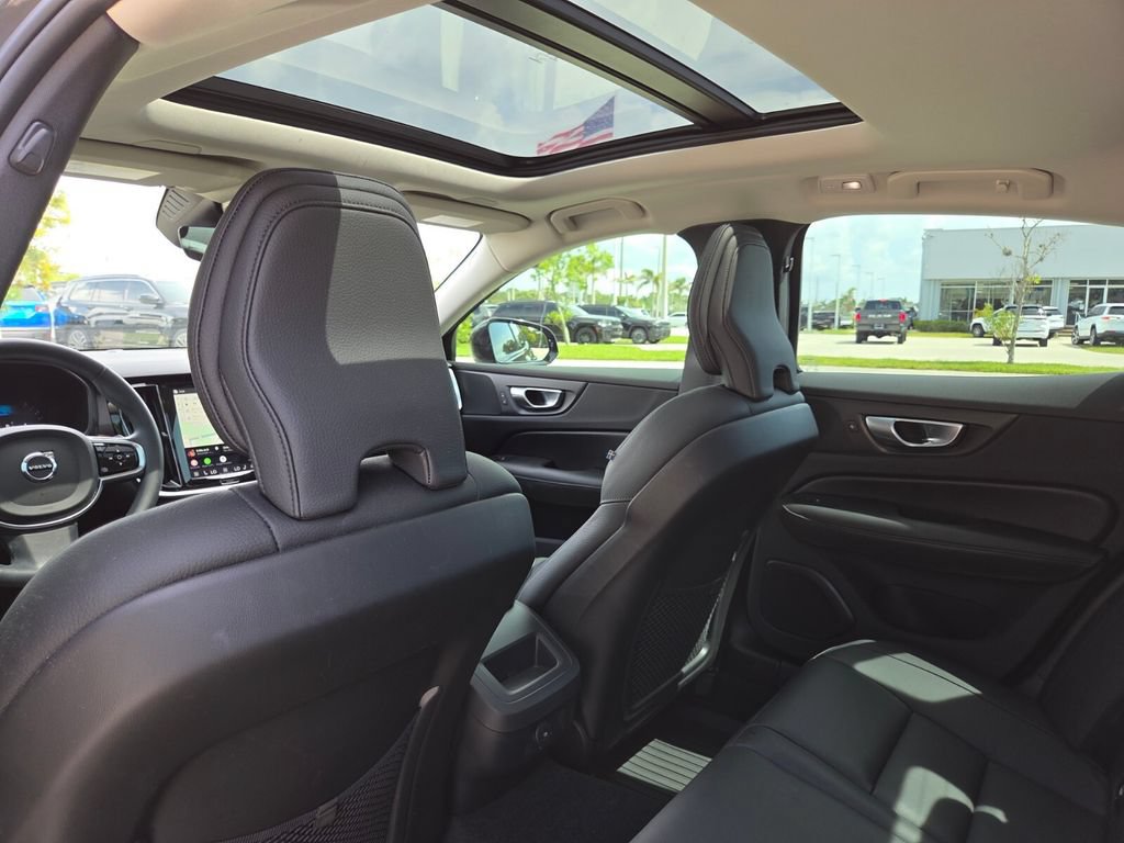 Used 2025 Volvo S60 B5 Plus w/ Protection Package Premier FWD image 23