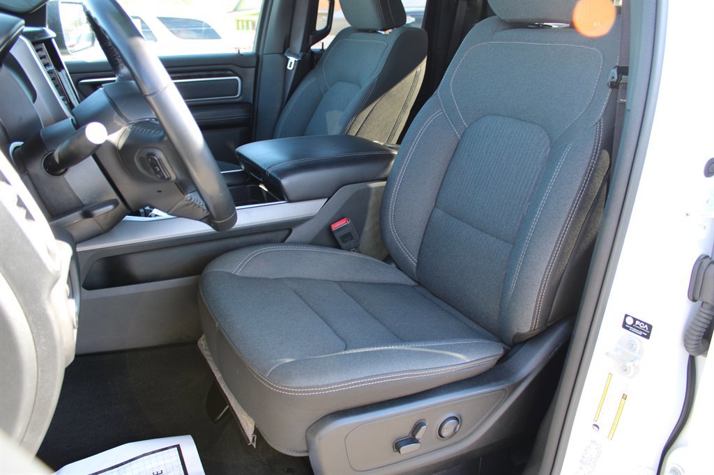 Used 2022 RAM 1500 Big Horn AWD/4WD image 13