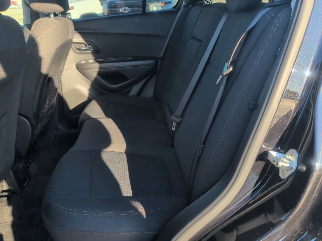 Used 2020 Chevrolet Trax LS w/ Tint and Cruise Package FWD image 30