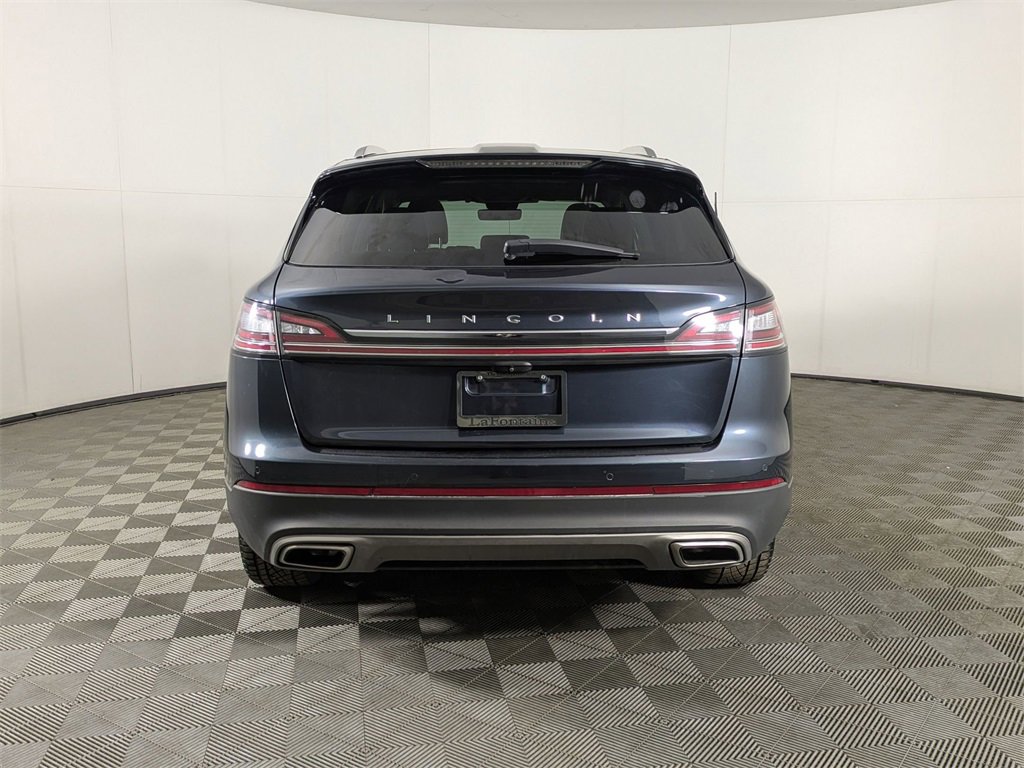 Used 2022 Lincoln Nautilus Reserve image 4