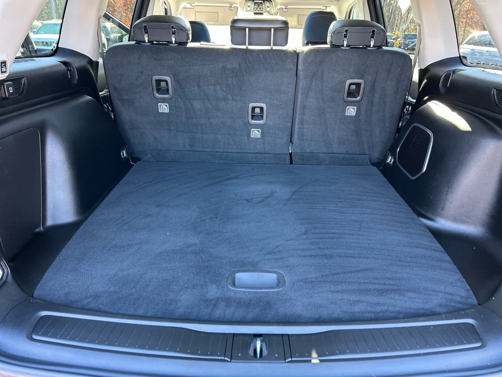 Used 2023 Jeep Grand Cherokee 4WD 4xe image 39