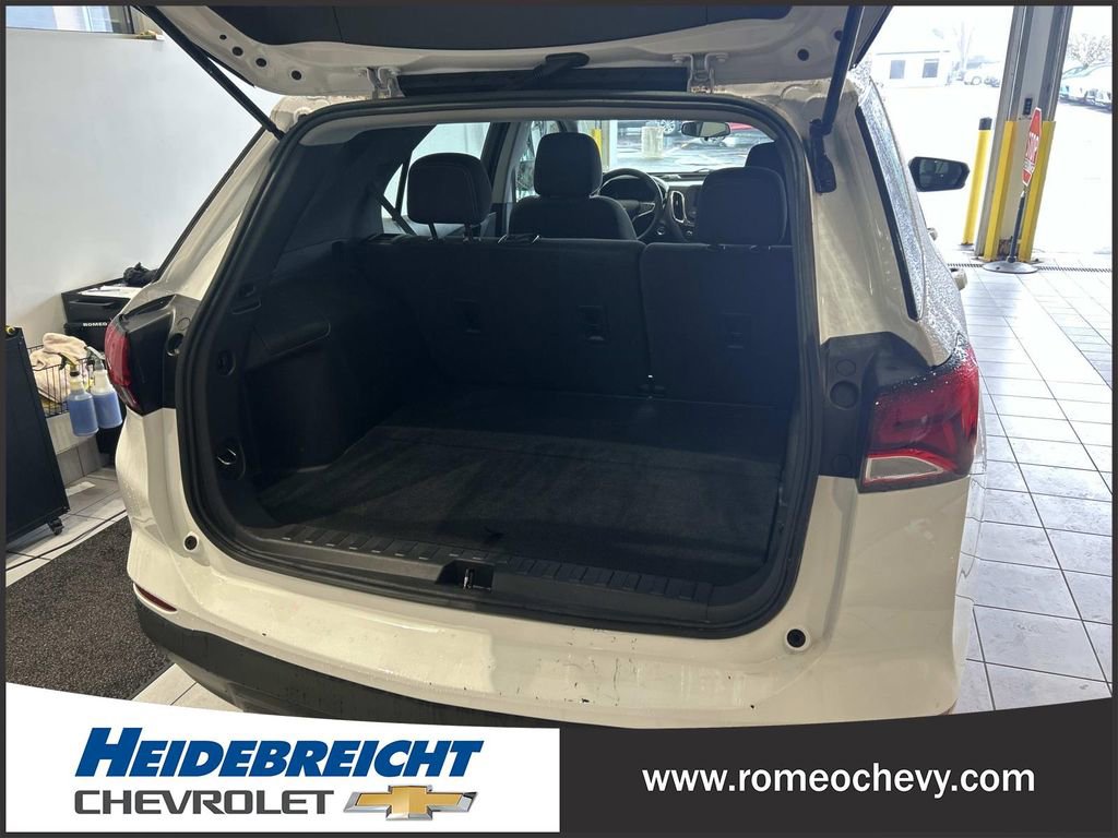Used 2023 Chevrolet Equinox LS FWD image 15