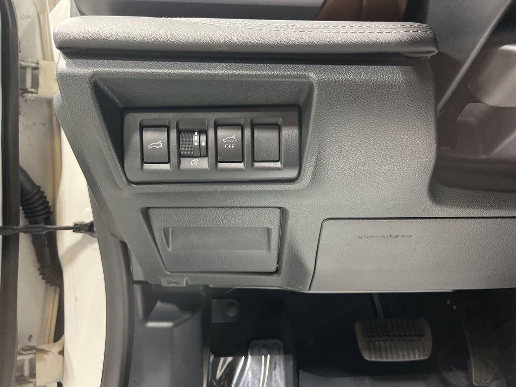 Used 2020 Subaru Outback Touring image 14