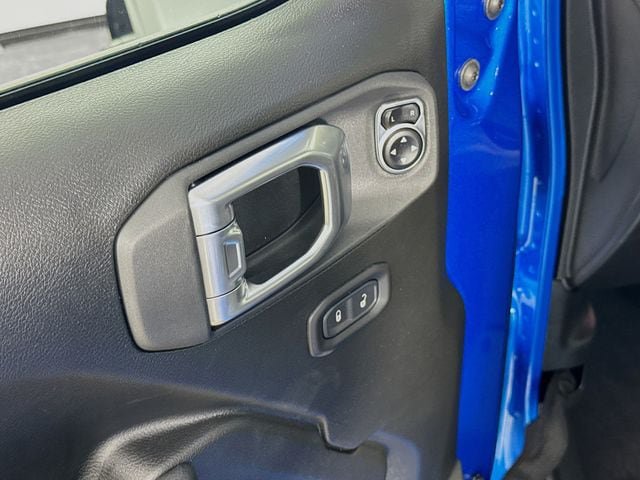 New 2026 Jeep Gladiator Mojave w/ Safety Group AWD/4WD image 20