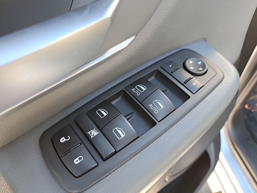 Used 2023 RAM 1500 Big Horn image 13